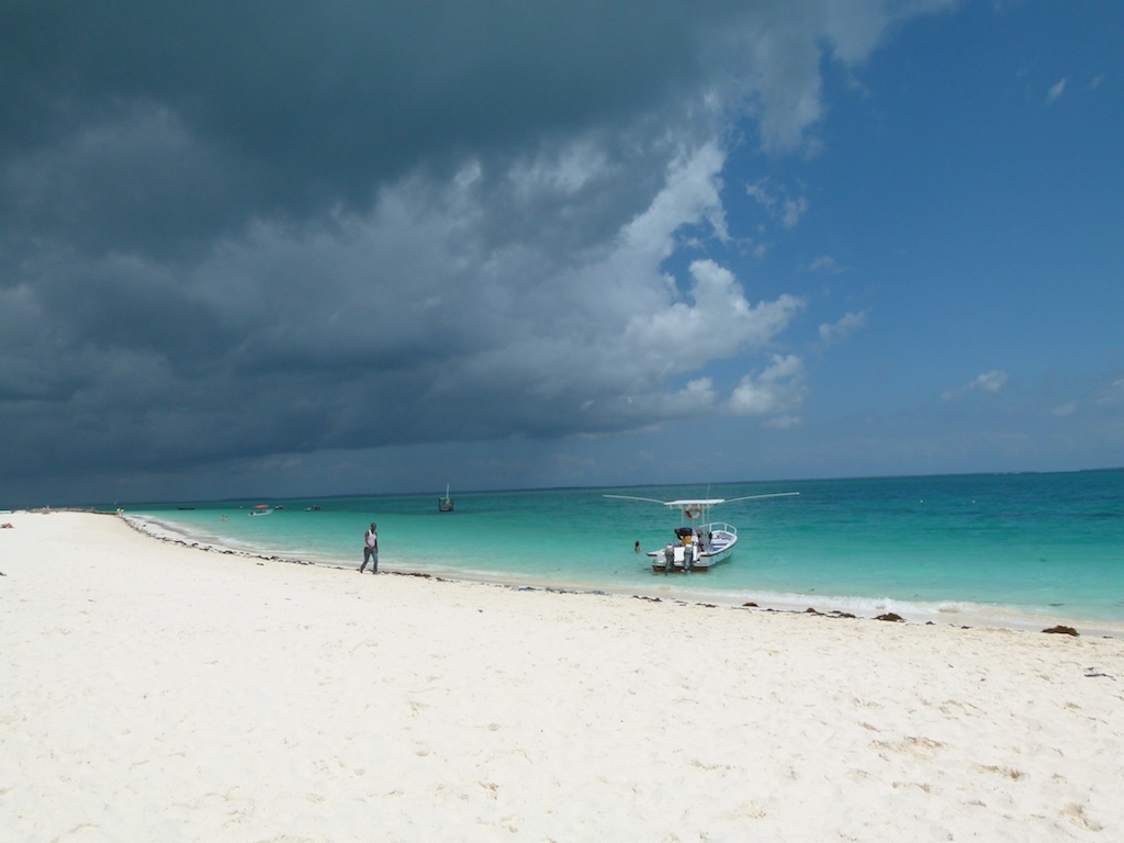 The beautiful beach line of North Zanzibar is ideal for a long and relaxed walk.